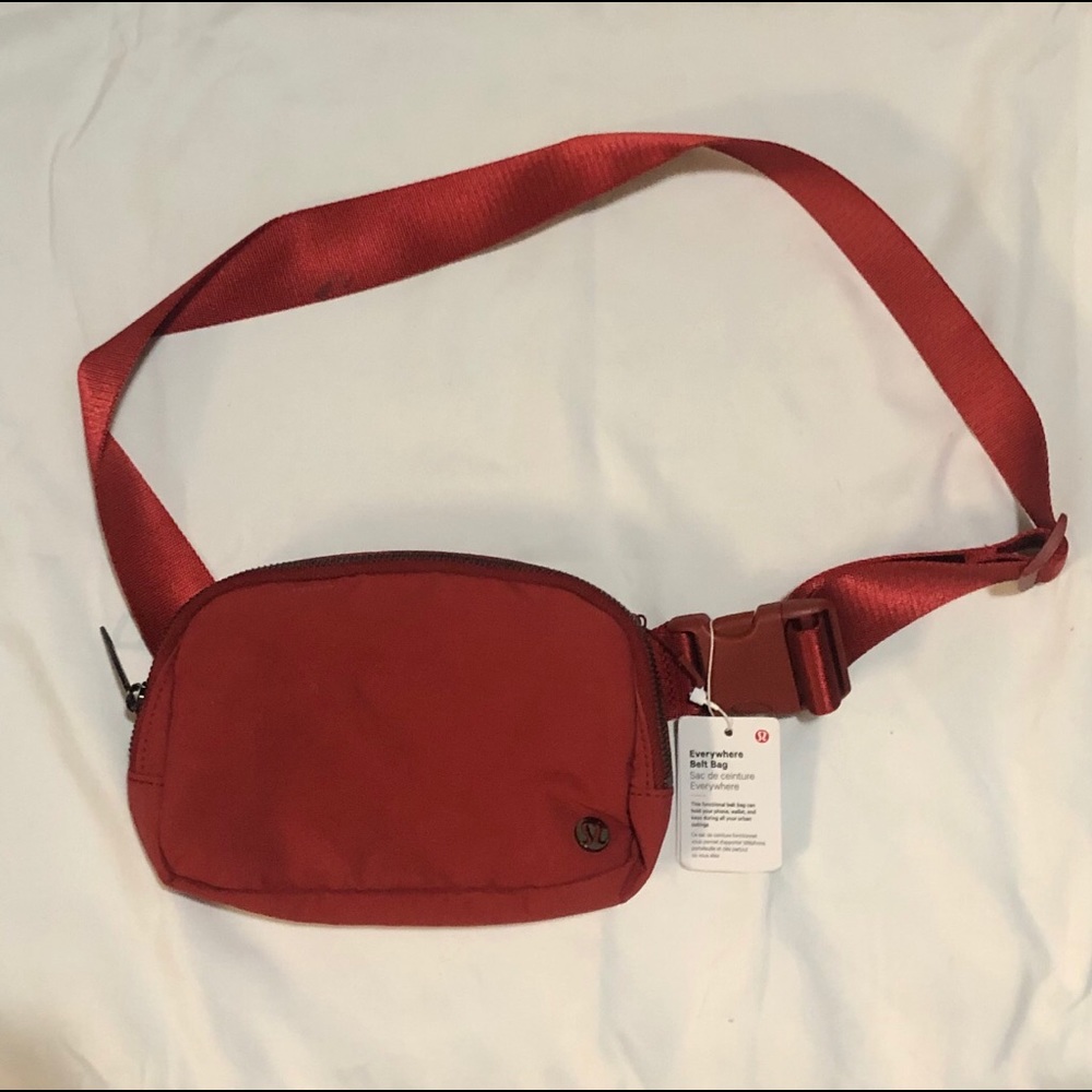 LULULEMON Everywhere Belt Bag